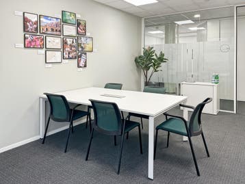 Kantoorruimte in Regus Pettelaarpark, Verzenden