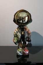 RichART - Astronaute version Louis Vuitton avec son sac