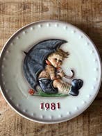 Goebel: Jaarbord 1981, MI Hummel, Umbrellaboy - M.I. Hummel