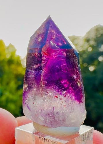 Namibische Phantom Amethyst • 30,40 ct • De Wonderen van de