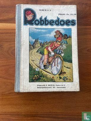 Baard en Kale - Robbedoes album 5 - 1940, Eén stripboek, Verzenden, Gelezen, Amicus, Anthony, Edward [naar], Antoine, Marcel, Buck, Frank [naar], Creasy, John, Delmont, Joseph, Dineur, Fernand, Dumoulin, Blanche, Ford, Anthony, Gillain, Joseph, Gould, Chester, Harman, Fred, K., Kaiser, Kurt, Lafnet, Luc, Ritt, William, Siegel, Jerome, Velter, Robert.