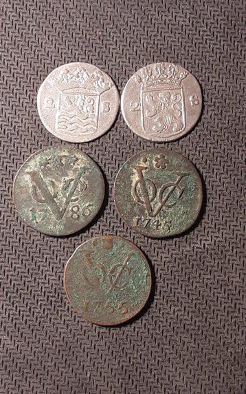 Nederland. 2 zilveren wapen stuivers en 3 VOC Duiten Zilver