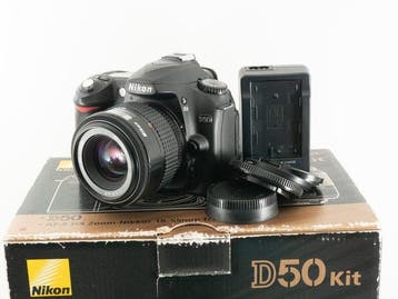 Nikon D50 with AF Nikkor 35-70mm f/3.3-4.5 Shot 12148, Nieuw
