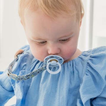 BIBS x Liberty Speenkoord Chamomile Lawn Baby Blue, Ophalen of Verzenden, Nieuw, Overige typen