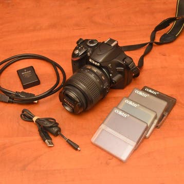 Nikon D3200 + AF-S 18-55 VR Digitale camera, Nieuw