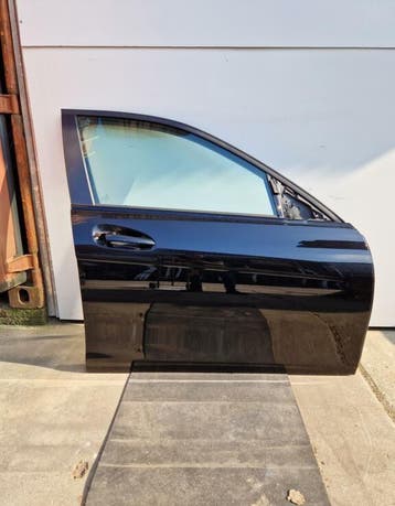 Portier rechtsvoor Mercedes C-klasse w204 (P069), Gebruikt, Deur, Mercedes-Benz, Rechts