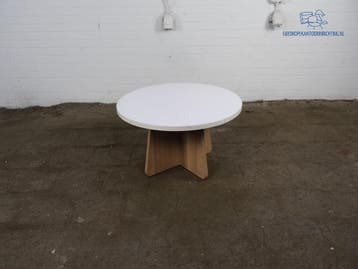 Tweedehands bijzettafel wit blad Havanna frame Ø80 cm, Verzenden, Gebruikt