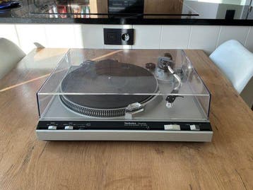 Technics - SL-5200 Quartz Direct Drive Automatic, Nieuw