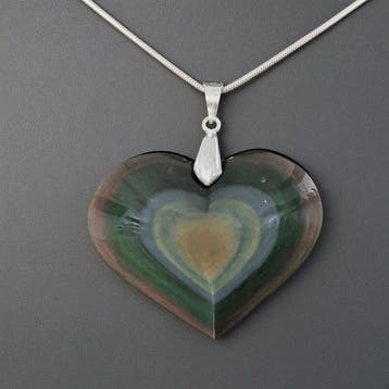 Hoogwaardige hartvormige hanger van obsidiaan met hemels, Verzamelen