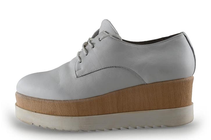 Stella Mccartney Sneakers in maat 40 Wit, Kleding | Dames, Schoenen, Wit, Zo goed als nieuw, Sneakers of Gympen, Verzenden
