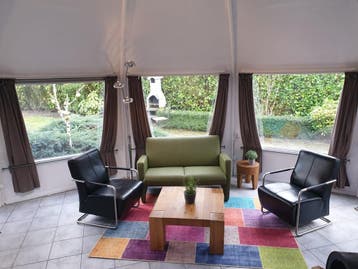 4 pers. Vakantie Bungalow Karper vissen Brabant Chaam, Vakantie, Vakantiehuizen | Nederland, In bos, Noord-Brabant, Huisdier toegestaan