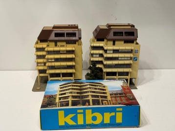 Kibri H0 - 8220 - Modeltreingebouwen (3) - Kibri B-8220 HO, Nieuw