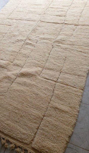 Een Tijdloos Atlas Berber Tapijt – Handgeweven Luxe in Pure, Nieuw