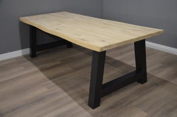 Industriële eiken boomstamtafel / tafel 220 - 240 - 260 cm, Ophalen of Verzenden, Nieuw, Eikenhout