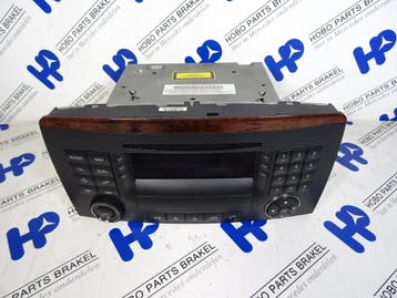 Radio/CD-speler A 251 820 2579 o.a: R-klasse w251, Ophalen of Verzenden, Gebruikt, Mercedes-Benz