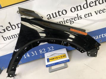 Gebruikte spatbord rechtsvoor voor Nissan Qashqai (J11) 2013, Ophalen of Verzenden, Nieuw