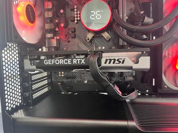 RTX 5060 TI / Ryzen 5 DDR5 Gaming PC!, Computers en Software, Desktop Pc's, 1TB (1000GB), 32 GB, Virtual Reality, Refurbished