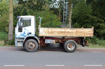 Veiling: Kipper Vrachtwagen Iveco ML150E27 Diesel 267pk 2001, Gebruikt, Iveco, Wit, BTW verrekenbaar