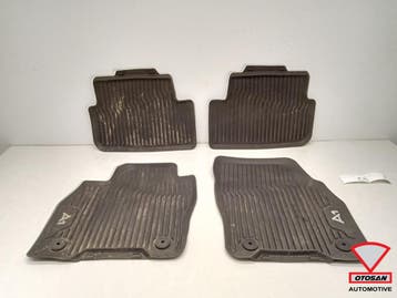 Audi A1 82A Mattenset Automatten Set Rubber Origineel!, Auto-onderdelen, Ophalen, Gebruikt, Audi
