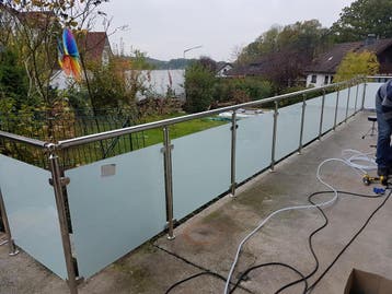 Glas Balcony Railing - Stainless Steel, Diensten en Vakmensen, Glaszetters, Garantie, Enkel of Dubbel glas