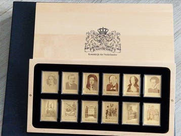 Nederland 2022 - Complete luxe box Nederlands vorsten in, Gestempeld
