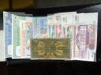 Wereld. - 12 Banknotes - Various Dates (Zonder minimumprijs)