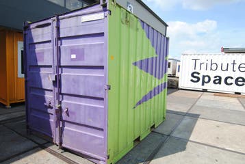 10ft opslagcontainer met stelling HS-1542, Verzenden