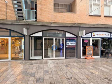 Winkelruimte te huur Almere Zadelmakerstraat 20, Huur, Winkelruimte