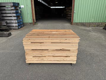 Unieke 3-zijdig geschaafde lariks wandbekleding, Ophalen, Minder dan 25 mm, Zo goed als nieuw, Plank