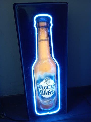 Lichtgevende reclamebord voor bier Wieckse Witte - Bière