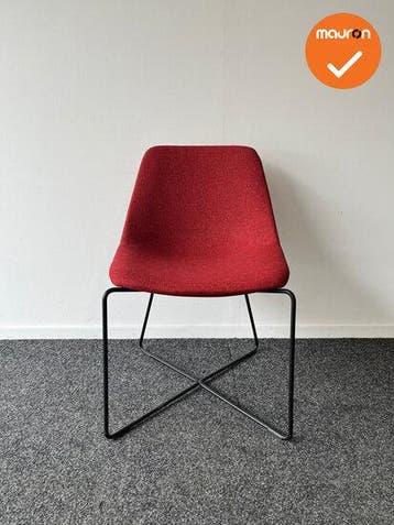 Mishell Chair - Noti vergaderstoel Rood (Vergaderstoelen), Vergader- of Presentatieruimte, Ophalen of Verzenden, Gebruikt, Stoel