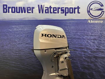 Honda 100 pk buitenboordmotor Demo model, Viertaktmotor, Ophalen of Verzenden, Zo goed als nieuw, 30 pk of meer