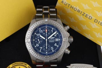 Breitling - Chrono Avenger Titanium - E13360 - Heren -, Nieuw
