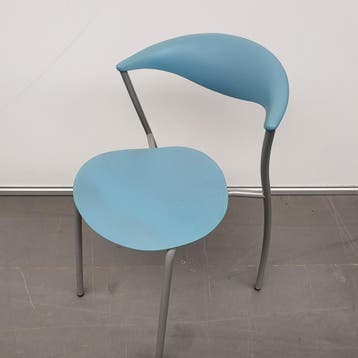 Brune Dreki kunststof kantinestoel - blauw en grijs (alleen, Huis en Inrichting, Stoelen, Ophalen of Verzenden, Nieuw