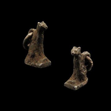 Oud-Egyptisch Zilver amuleet van een kat (Bastet) (1x) - 0.8