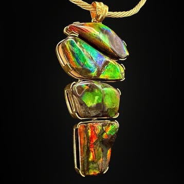 Uitzonderlijke hanger in ammoliet en goud Sieraden - Hoogte: