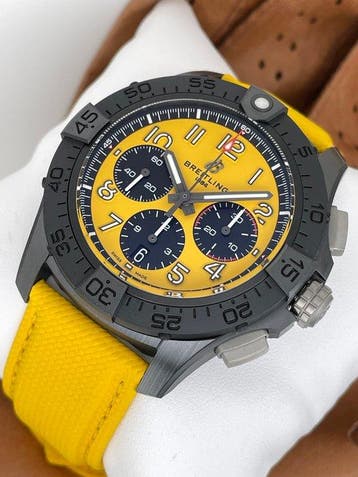 Breitling - Avenger B01 Chronograph 44 Night Mission -, Nieuw