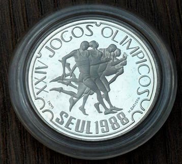 Portugal. 250 Escudos - Estojo Oficial com Moeda de Prata