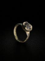 Laat-Romeins / Vroeg-Byzantijns Brons Ring - 4e tot 7e eeuw