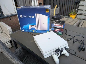 Sony - PS4 Pro - PlayStation 4 Pro - Videogameconsole +, Spelcomputers en Games, Nieuw