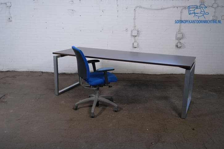 Tweedehands Bureau – Antraciet Eiken Blad, Grijs Frame,, Huis en Inrichting, Bureaus, Gebruikt, Overige merken, Overige typen