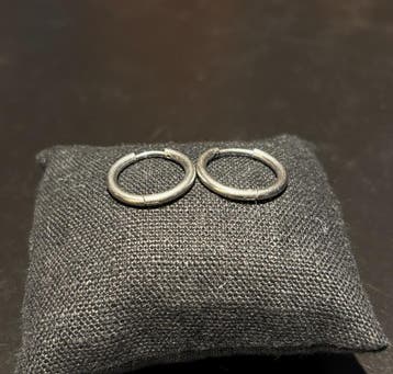 No-Fade Zilver Stijl Medium Size Oorbellen - Waterproof, Sieraden, Tassen en Uiterlijk, Oorbellen, Overige materialen, Hangers