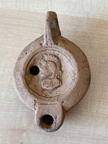 Oud-Romeins, Keizerrijk Terracotta Romeinse olielamp (Zonder