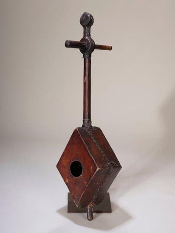 Masenqo / één-snarige viool – Ethiopië – hout en leer