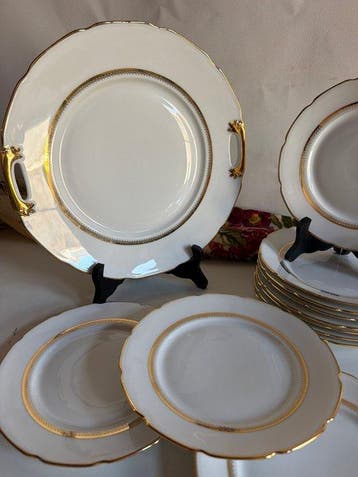 LIMOGES - Tafelservies (12) - Porselein, Goud - Tafeldienst, Antiek en Kunst