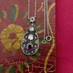 Witgouden ketting met vaste hanger en diamanten; Ca. 0,50..., Gebruikt, Overige kleuren, Ophalen of Verzenden, Met edelsteen