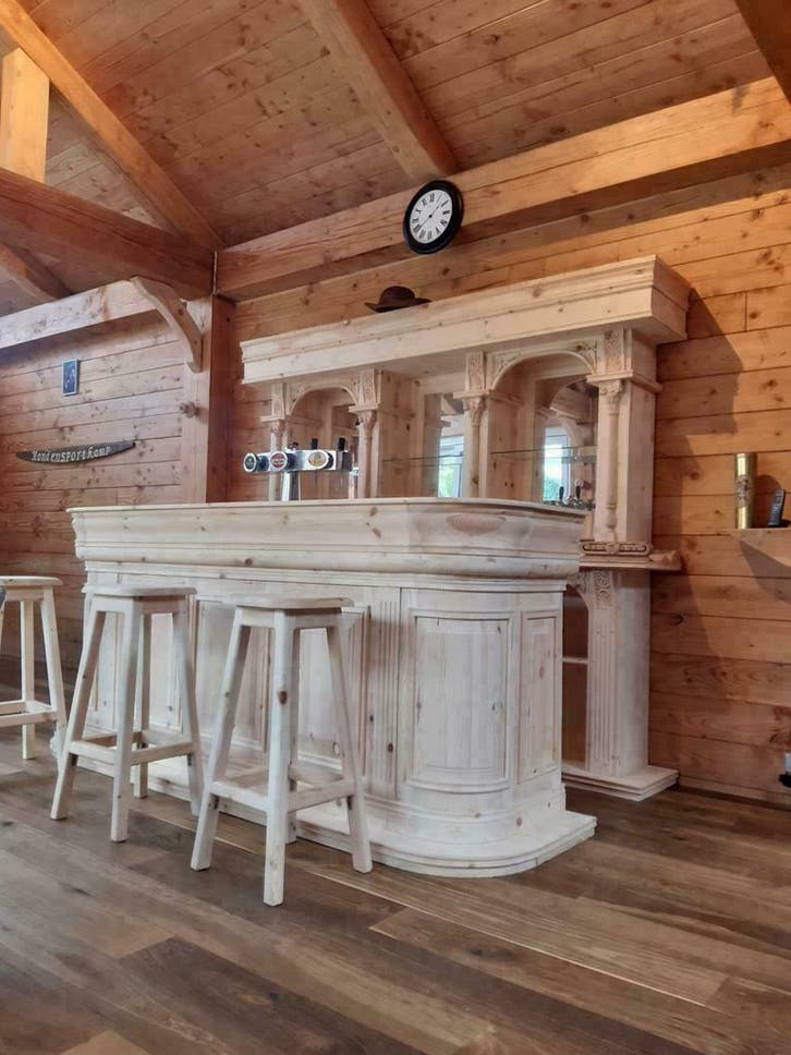Massief grenen bar , lambrisering voor een betaalbaar prijs, Zakelijke goederen, Horeca | Meubilair en Inrichting, Barinrichting