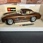 Bburago 1:18 - Modelauto - Bburago 1:18 - Mercedes-Benz 300, Nieuw