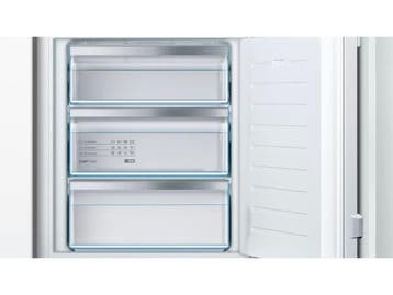 Bosch GIV11AFE0 - Inbouw vriezer - 72L - A++ - 3 vrieslades, Verzenden, Zo goed als nieuw
