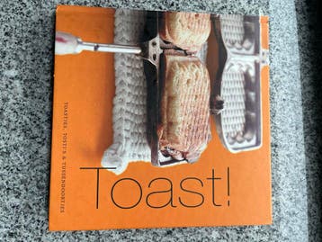 Toastjes, tostis, toetjes en tussendoortjes, Boeken, Kookboeken, Gelezen, Verzenden, Loes Verhoeven & Jessica Verbruggen, Europa